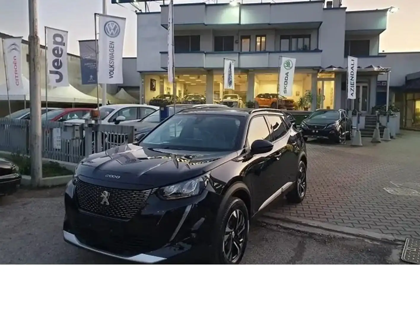 Peugeot 2008 1.2 PURE TECH 130CV ALLURE Nero - 1