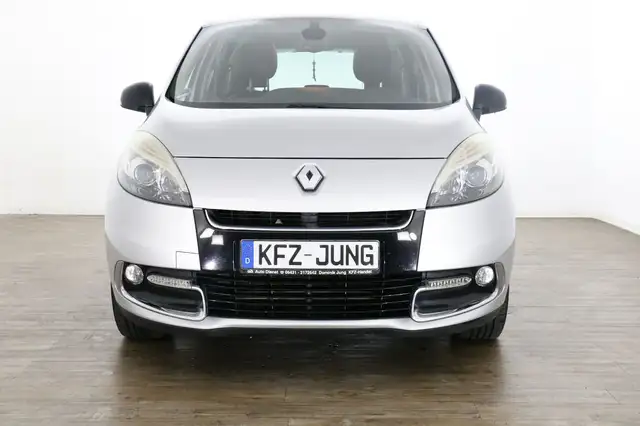 Renault Scenic view 3
