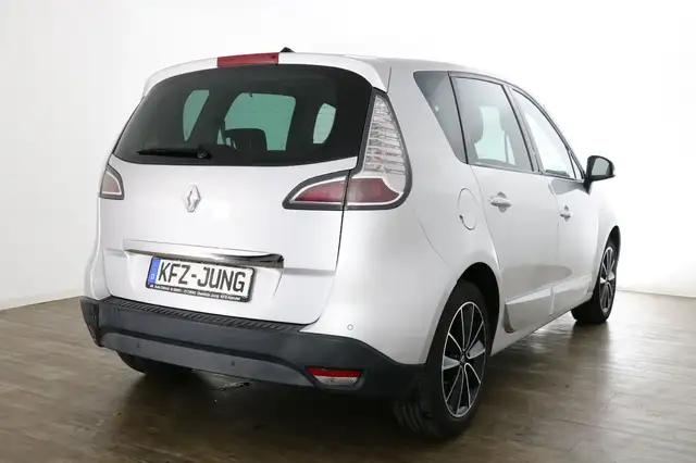 Renault Scenic view 9
