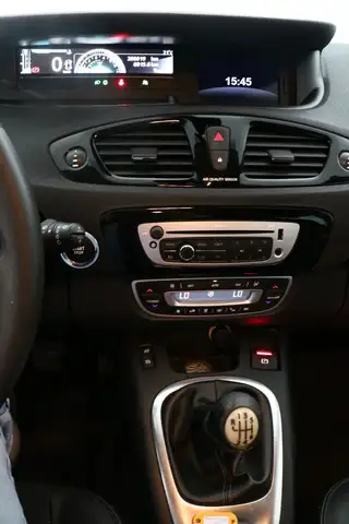 Renault Scenic view 15