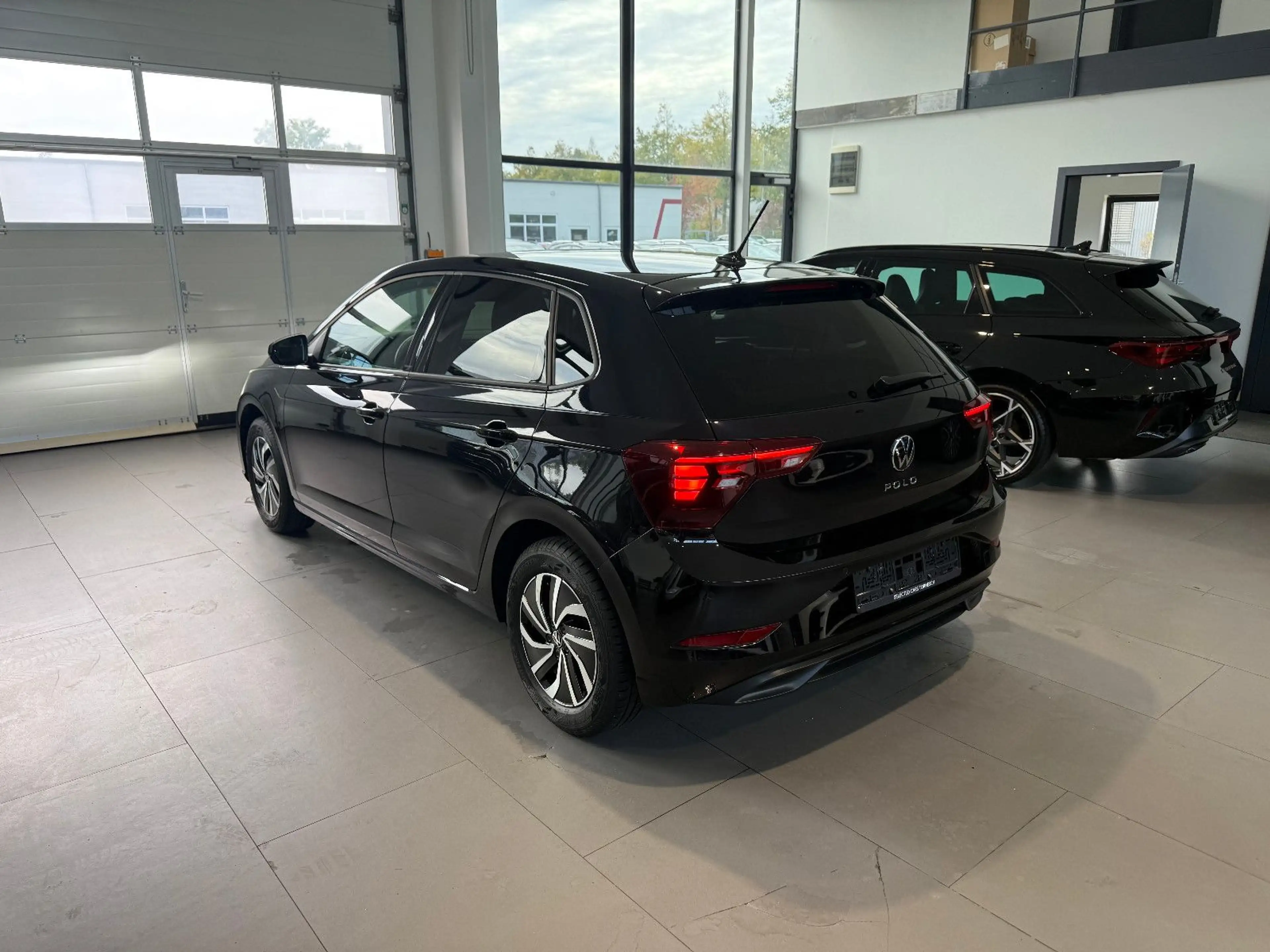 Volkswagen Polo VI Life 1.0 TSI DSG AID/LED/PDC/LANE/FRONT — photo 4