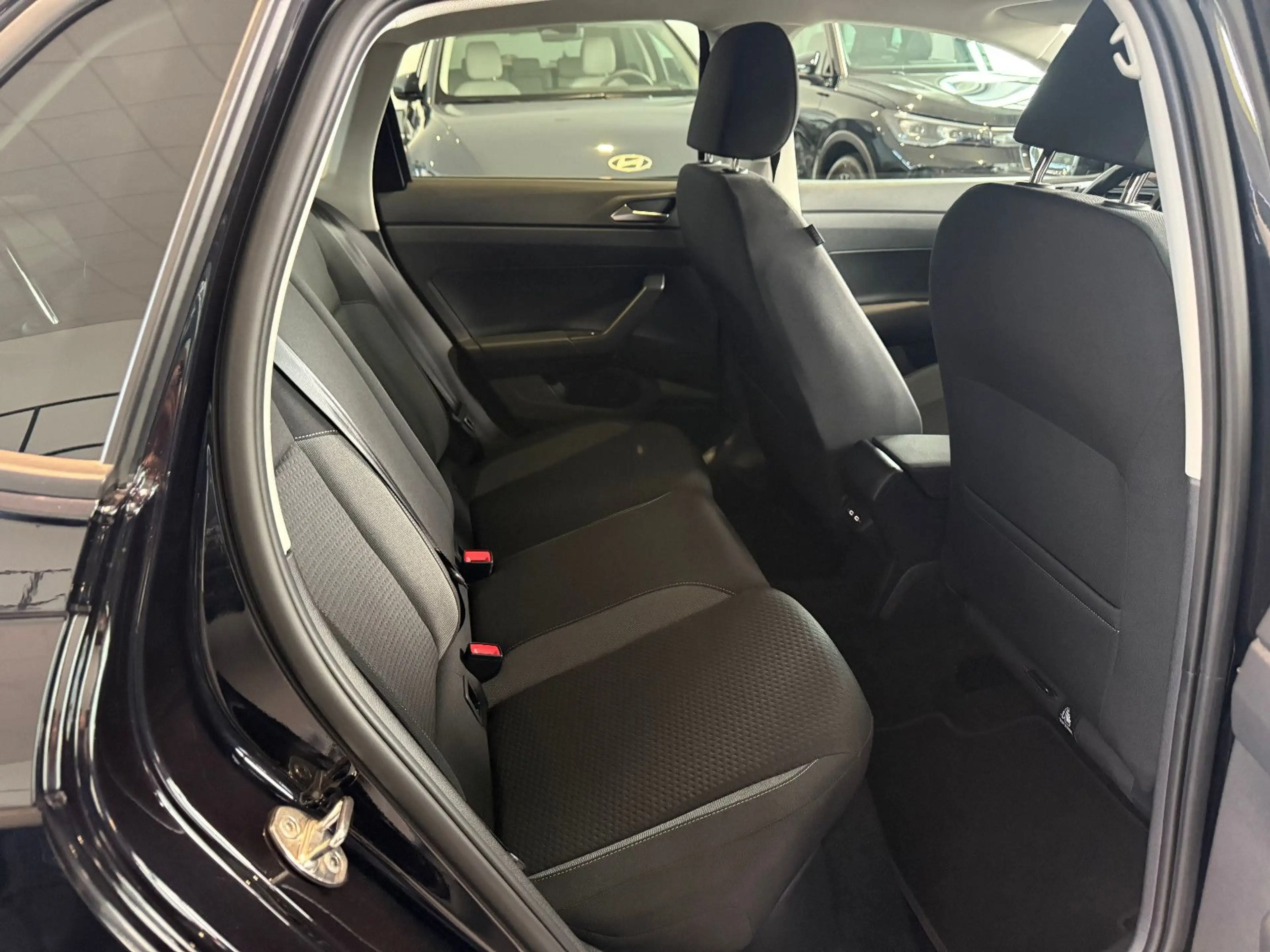 Volkswagen Polo VI Life 1.0 TSI DSG AID/LED/PDC/LANE/FRONT — photo 14