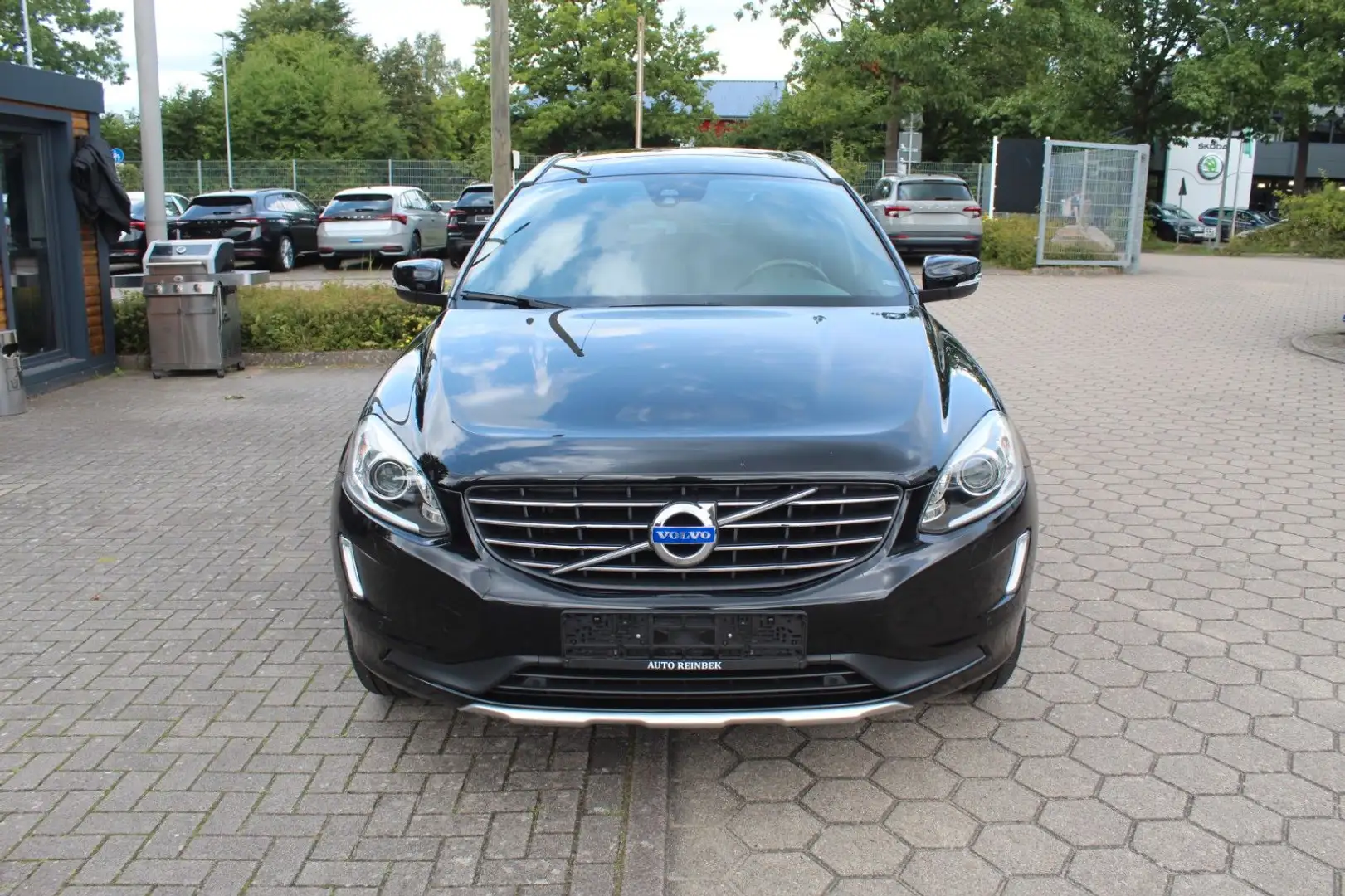 Volvo XC60 2.4 D4 AWD Automatik Summum Negru - 2
