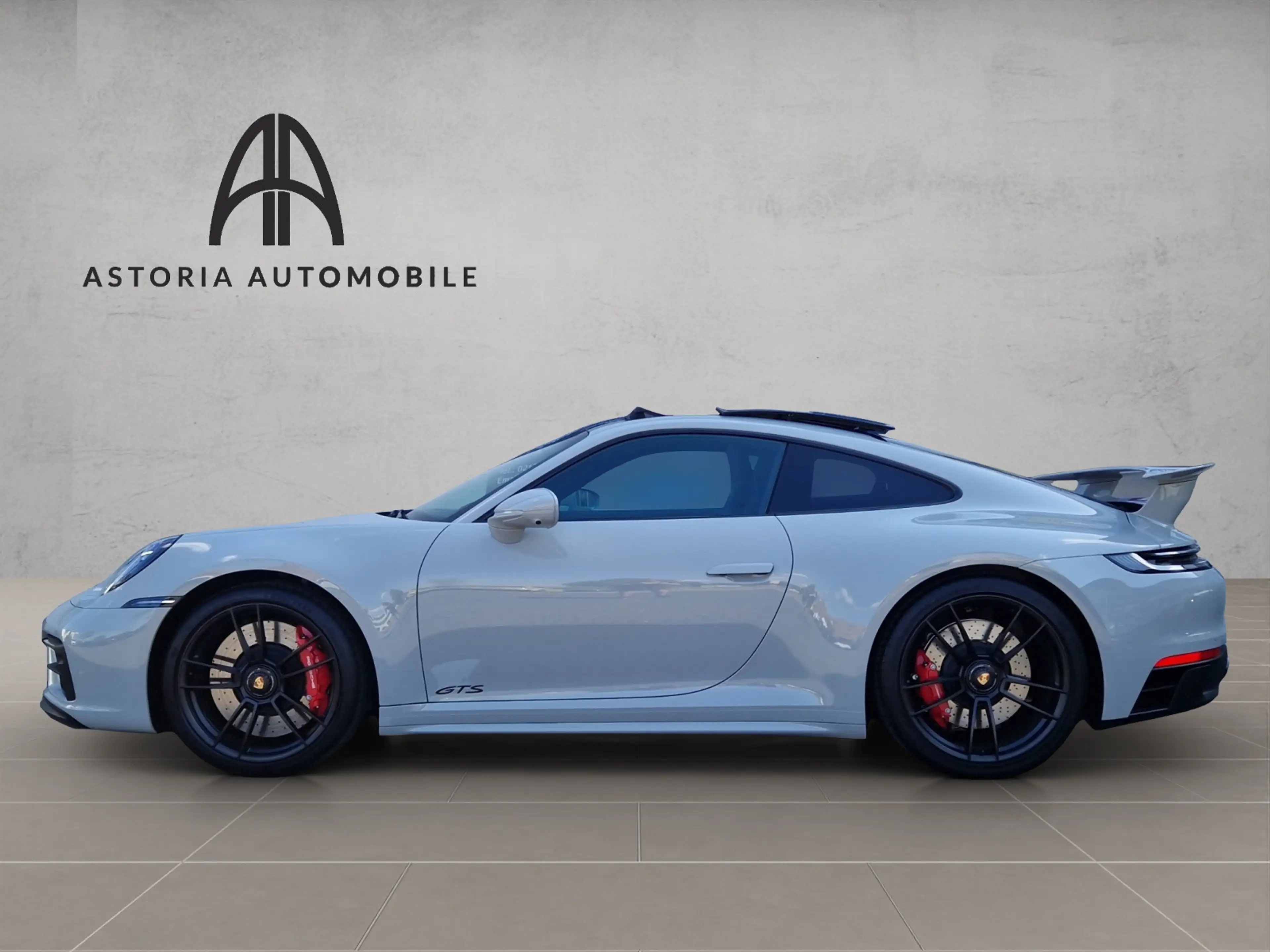 Porsche 911 Carrera GTS Matrix 18W AERO R-Tex Inno PDLS+ — photo 6