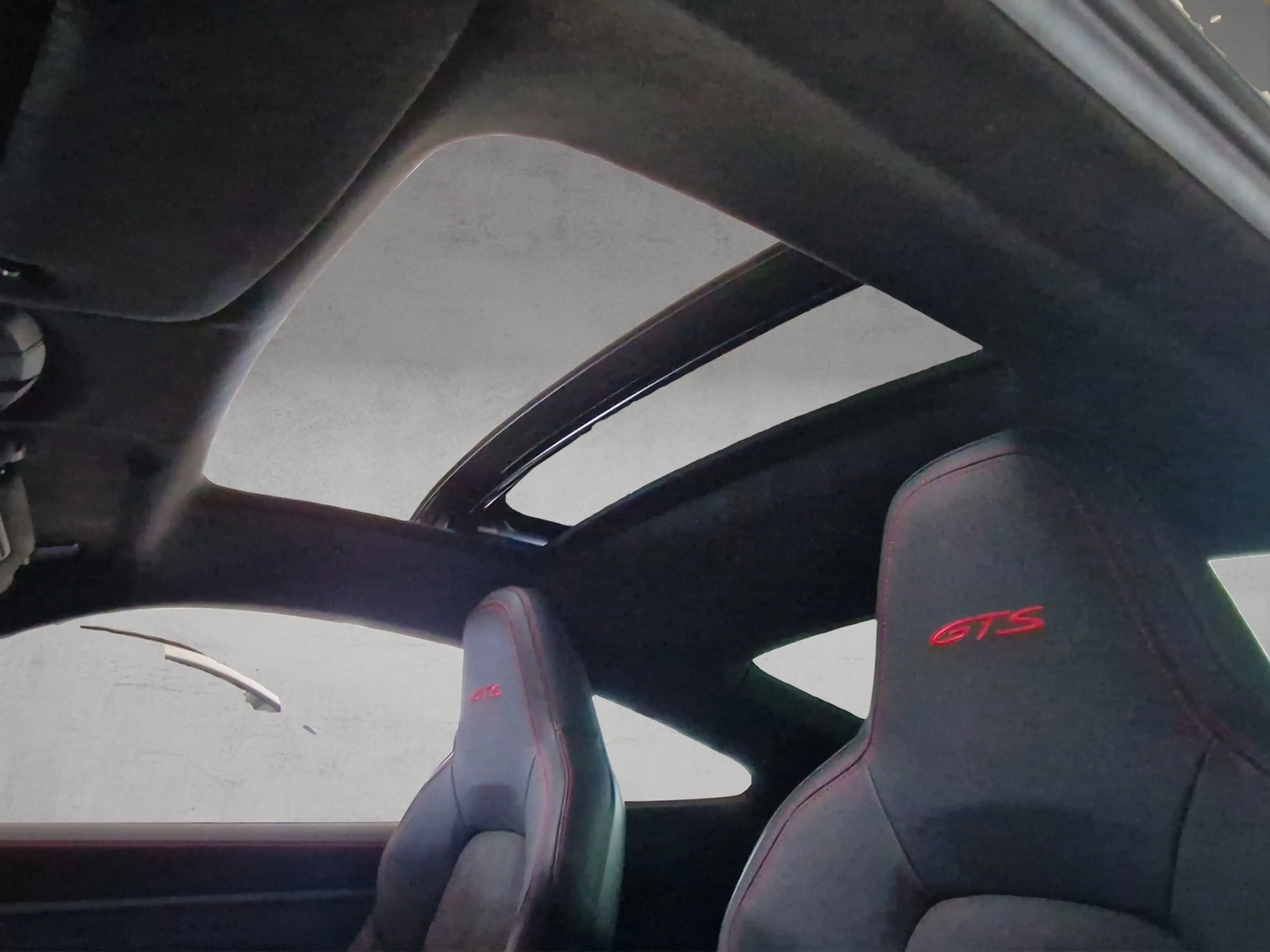 Porsche 911 Carrera GTS Matrix 18W AERO R-Tex Inno PDLS+ — photo 14
