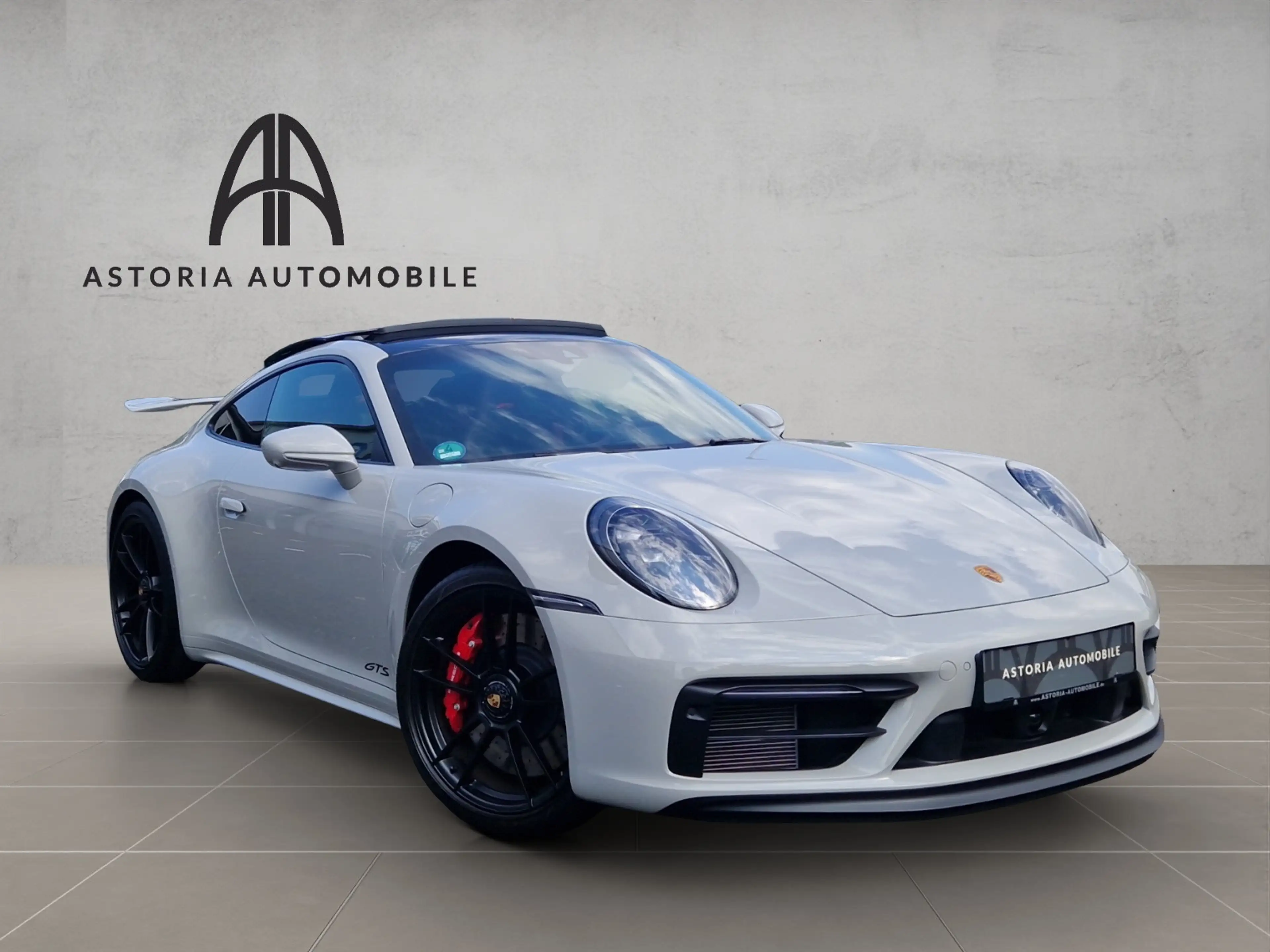 Porsche 911 Carrera GTS Matrix 18W AERO R-Tex Inno PDLS+ — photo 3
