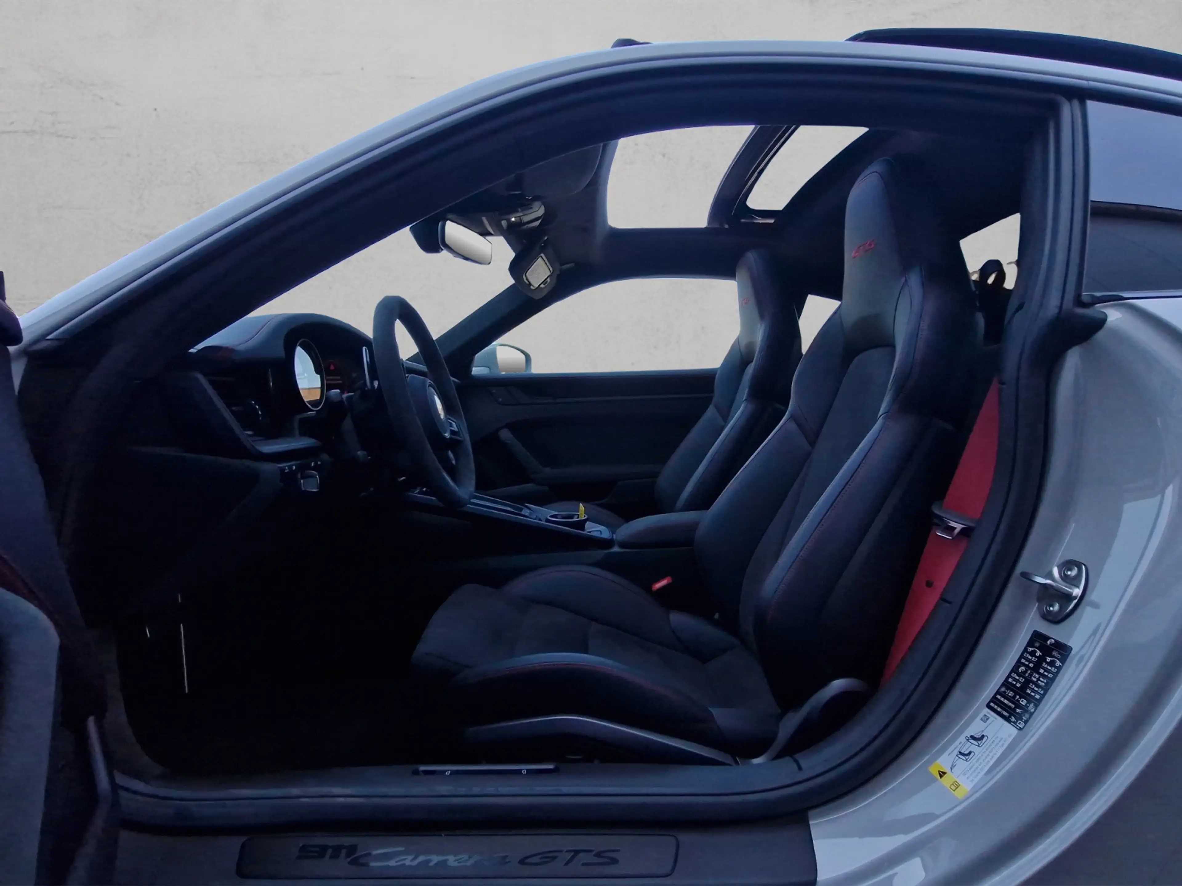 Porsche 911 Carrera GTS Matrix 18W AERO R-Tex Inno PDLS+ — photo 5