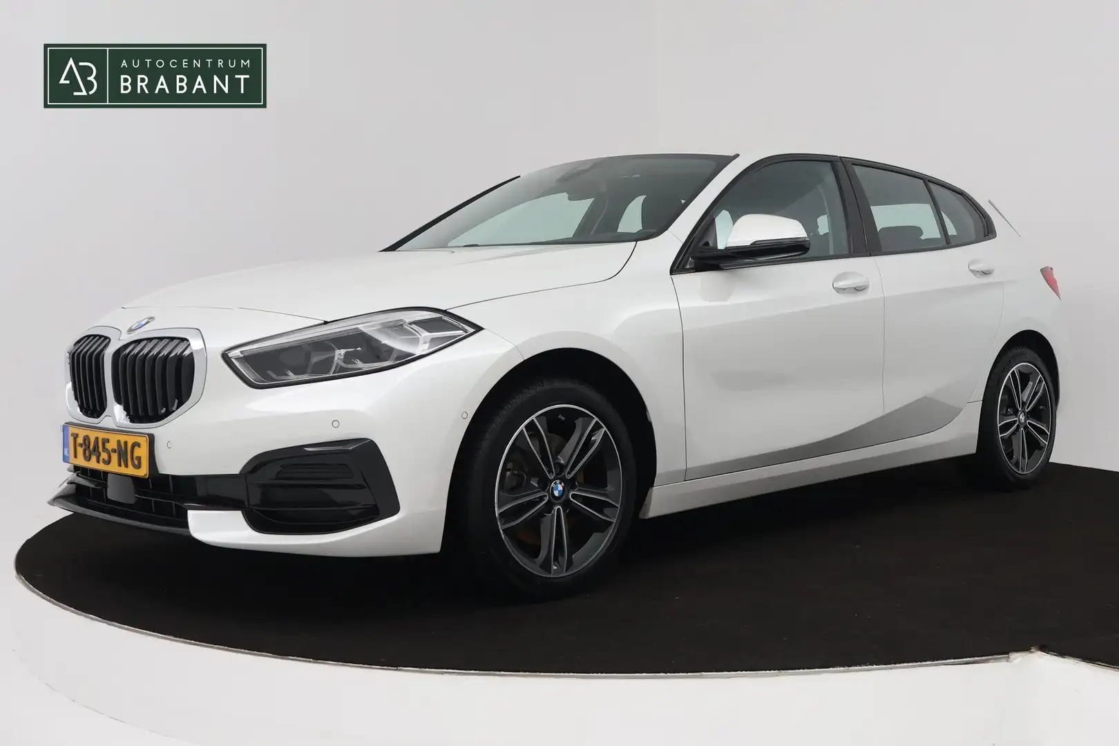BMW 118 1-serie 118i Executive Edition (SFEERVERLICHTING, Wit - 1