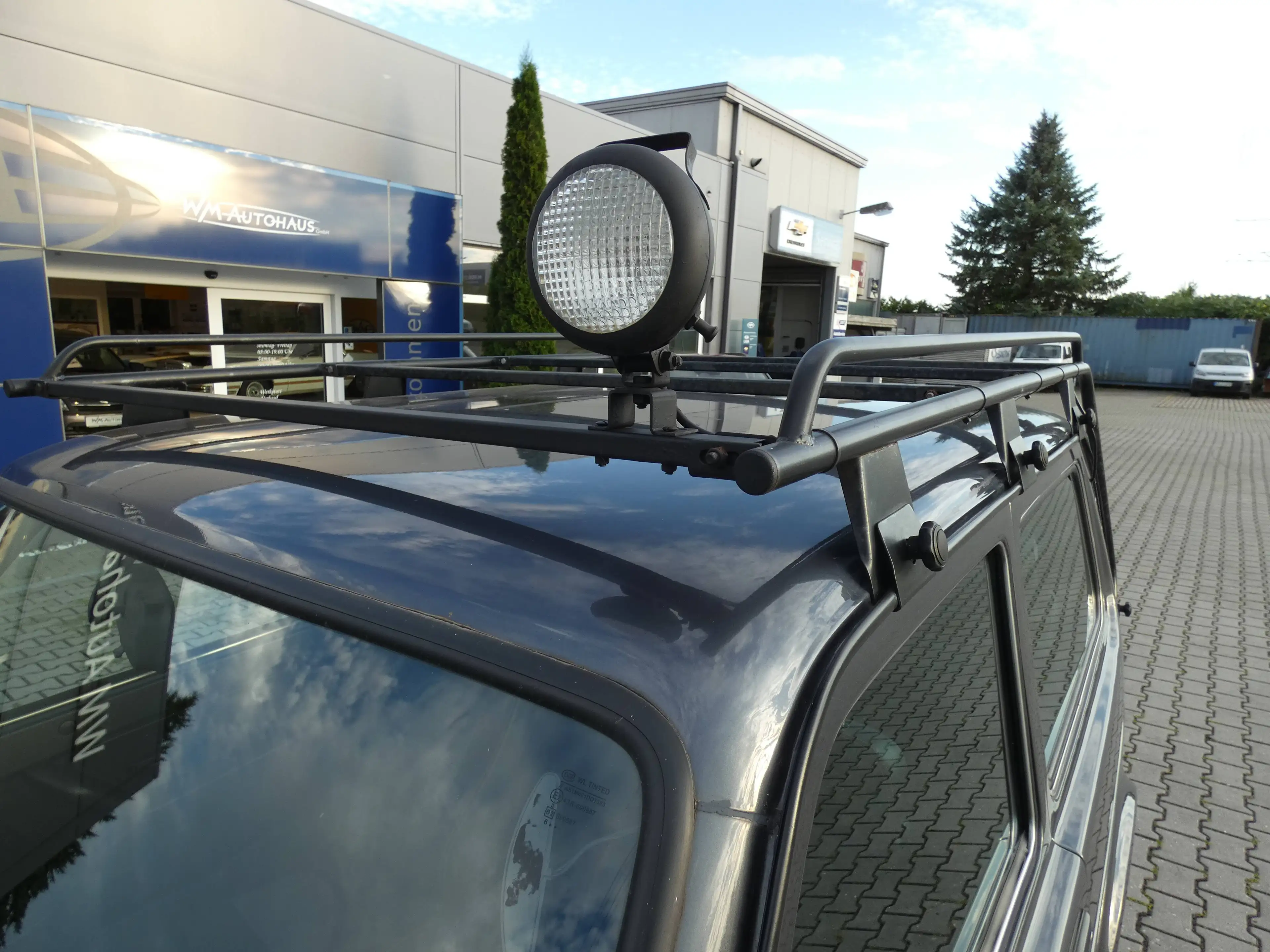 Lada Niva Legend 4x4 Urban 1,7 Sitzheizung, AHK mit 1900kg Anhängelast, Dachgepäckträger, TÜV bis 02.2028 — photo 14