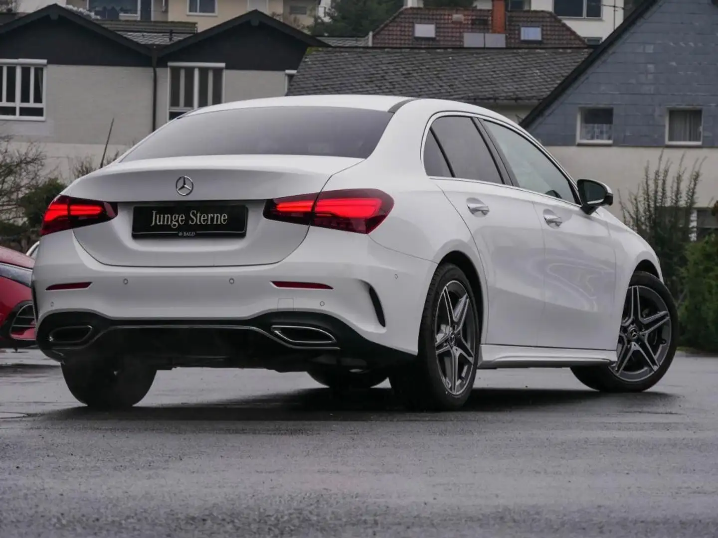 Mercedes-Benz A 220 d Limo AMG-Sport/Pano/Technik/360/Distr/18 Weiß - 2