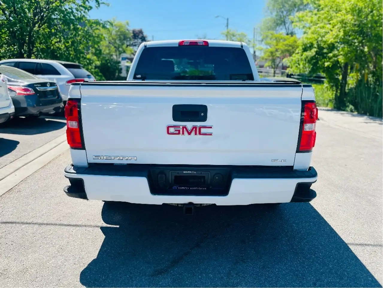 GMC Sierra 1500 photo GMC Sierra 1500