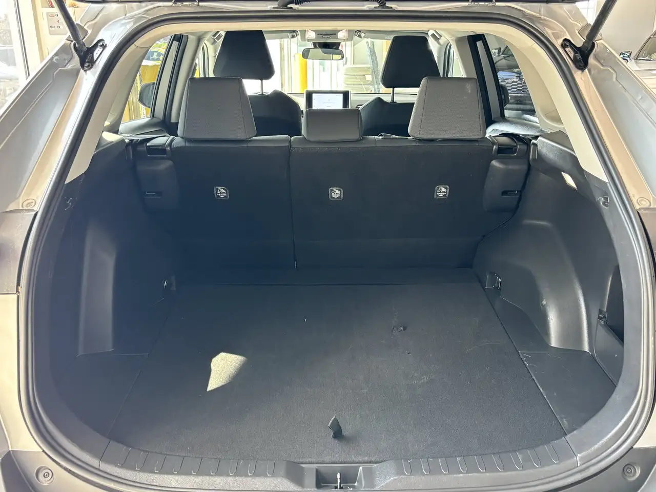 Toyota RAV 4 photo Toyota RAV 4