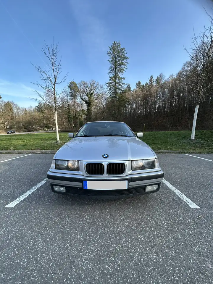 BMW 316i, foto 2