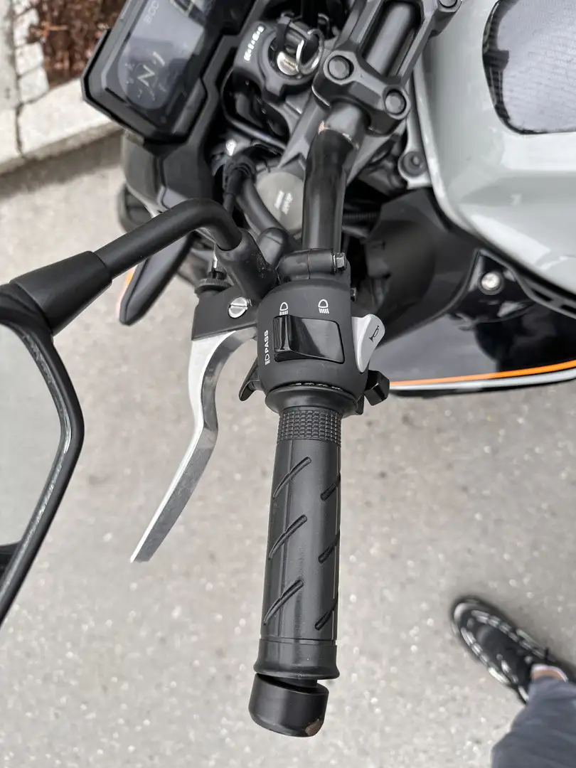 Honda CBF 500 2023 9.000km Gris - 2