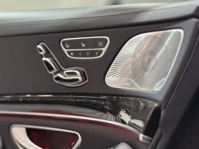 Mercedes-Benz S-Class view 21