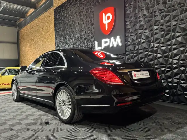 Mercedes-Benz S Class view 4