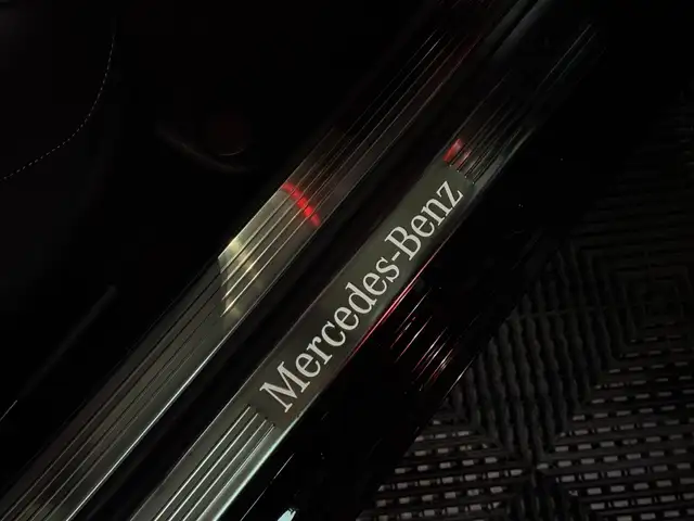 Mercedes-Benz S-Class view 27