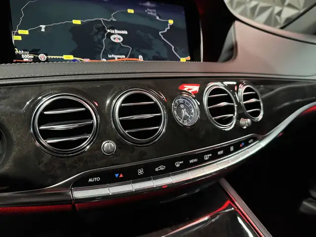 Mercedes-Benz S-Class view 23