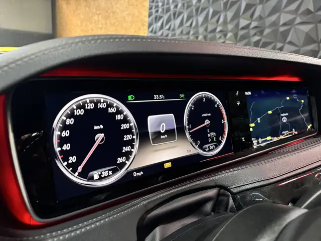 Mercedes-Benz S-Class view 19