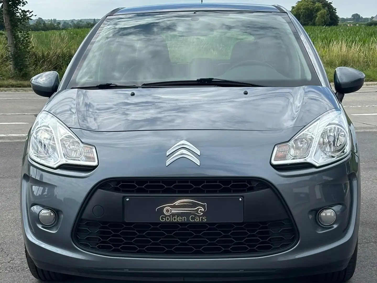 Citroen C3 C3 1.1 First Tonic Grijs - 1