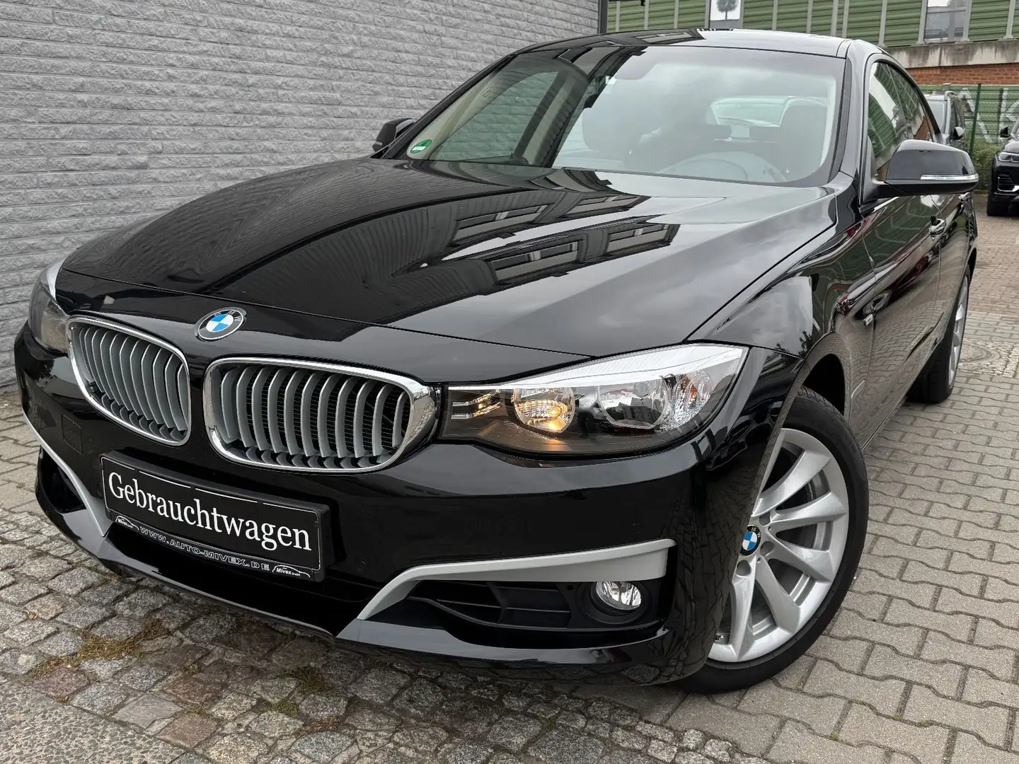 BMW 320 i Gran Turismo 1. Hand 28.000 km Schwarz - 1