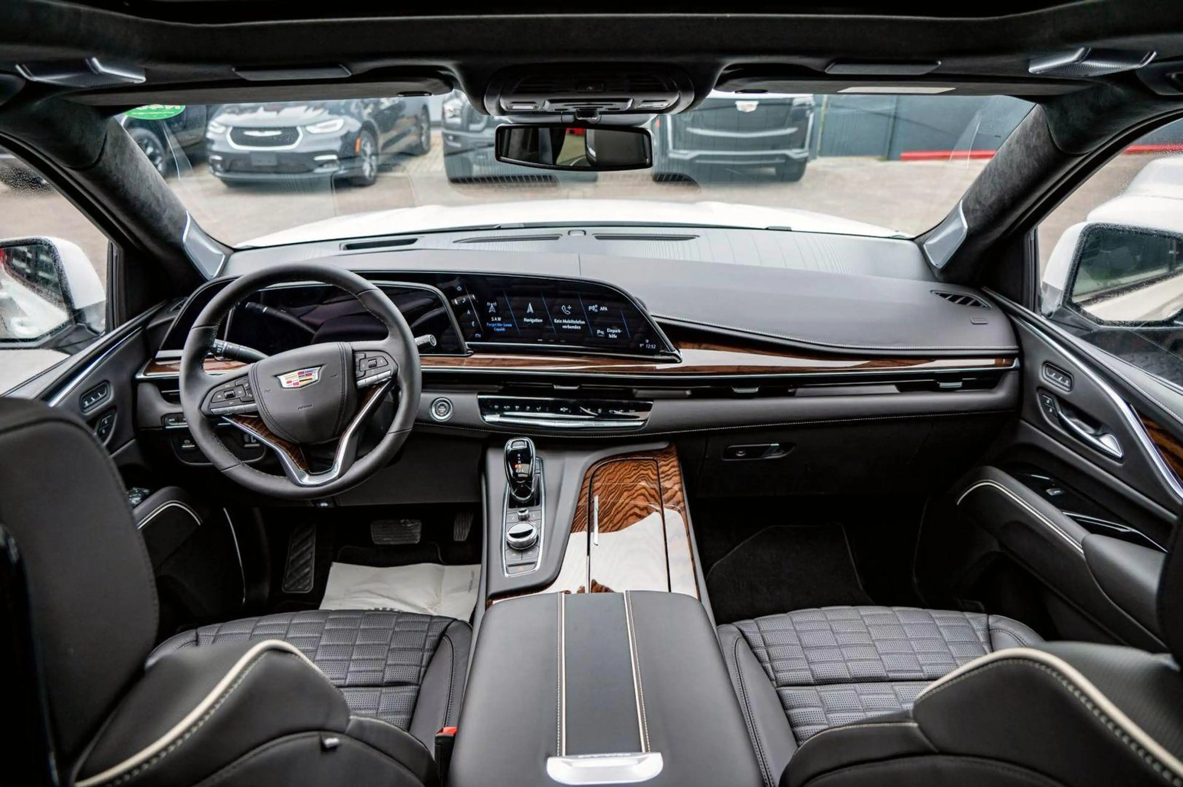 Cadillac Escalade 6,2l Sport Platinum ESV,Nachtsicht,LPG,Folie — photo 7