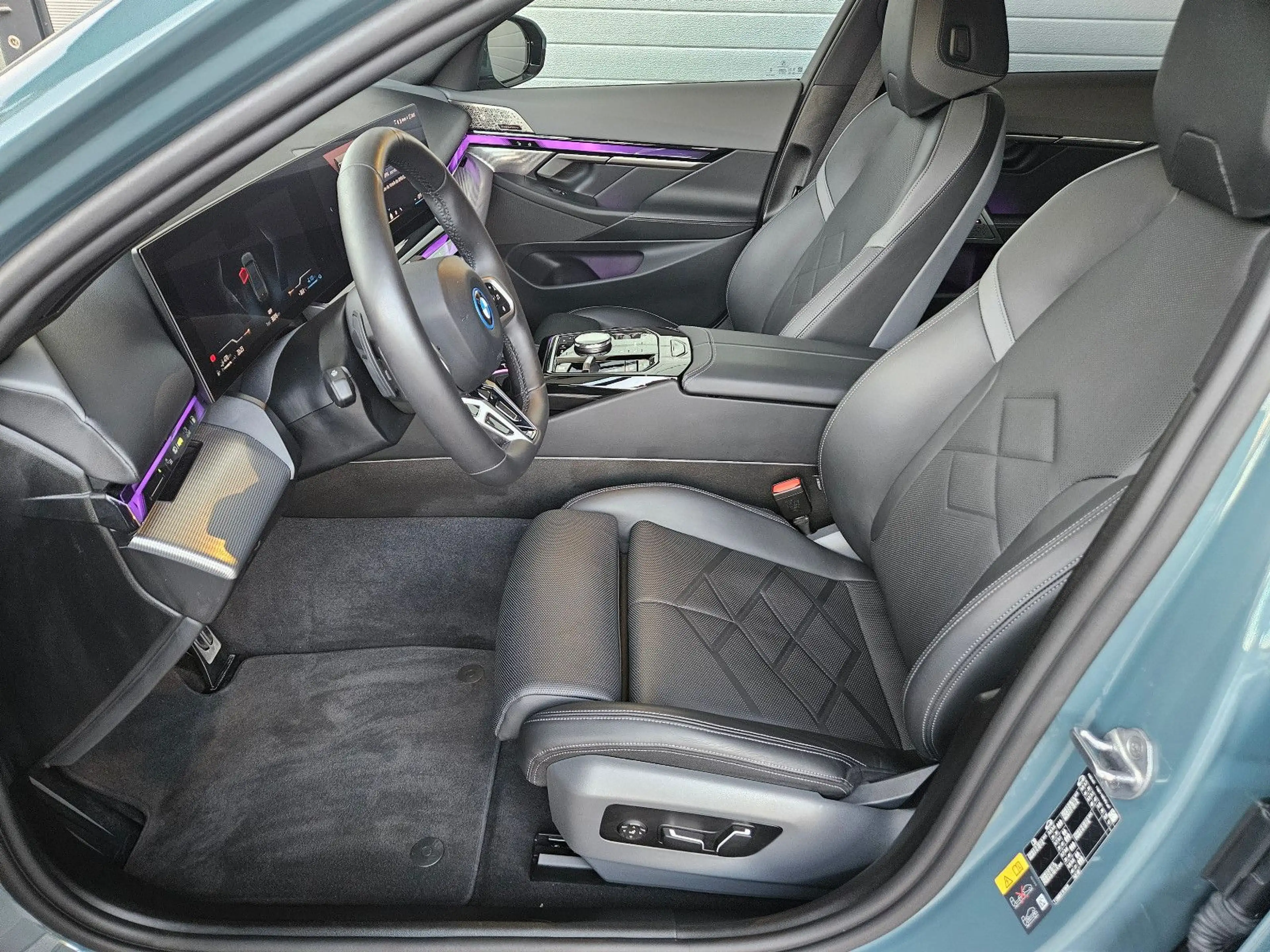 BMW 550 e xDrive M Sport Merino Integral 1Hand — photo 9