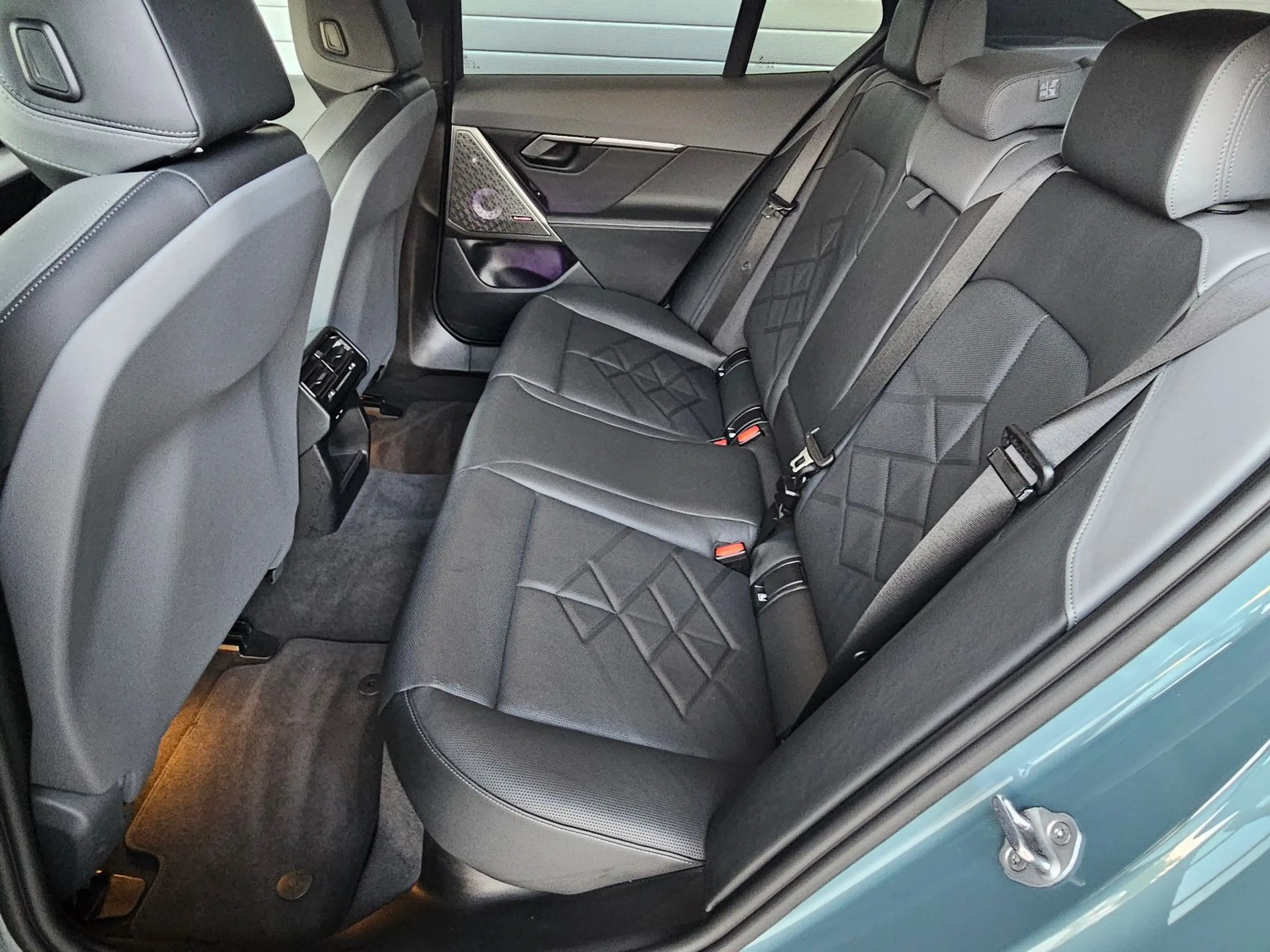 BMW 550 e xDrive M Sport Merino Integral 1Hand — photo 14