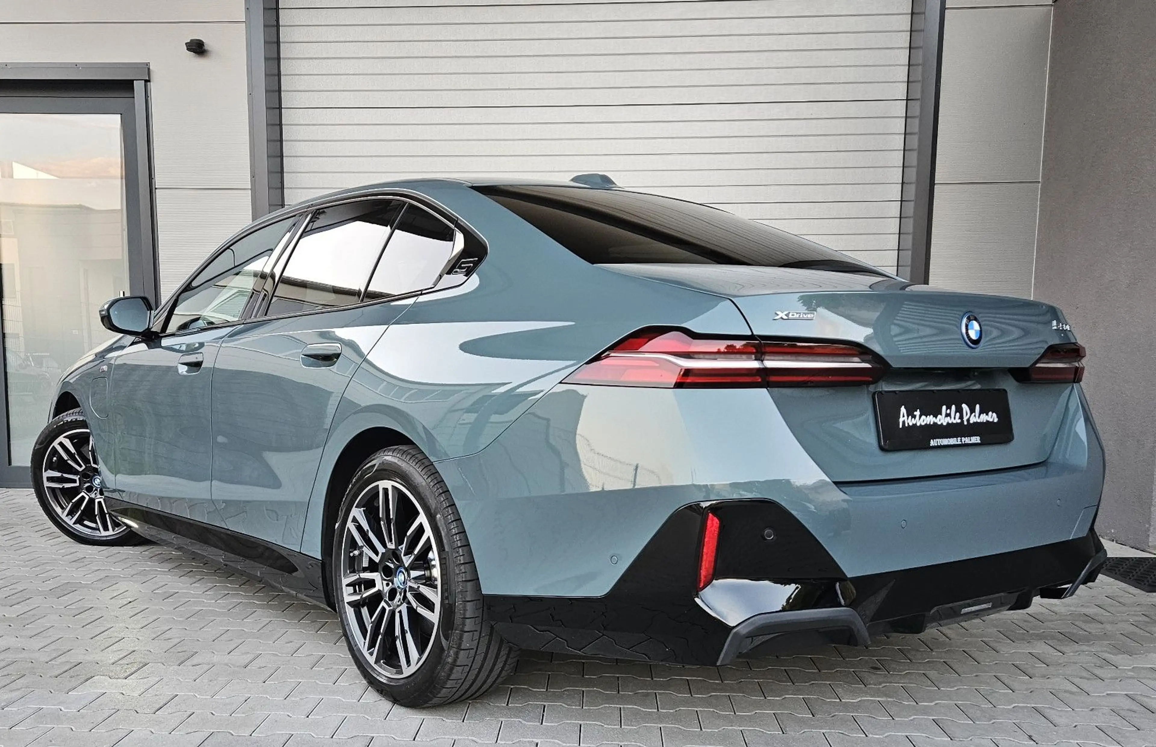 BMW 550 e xDrive M Sport Merino Integral 1Hand — photo 3