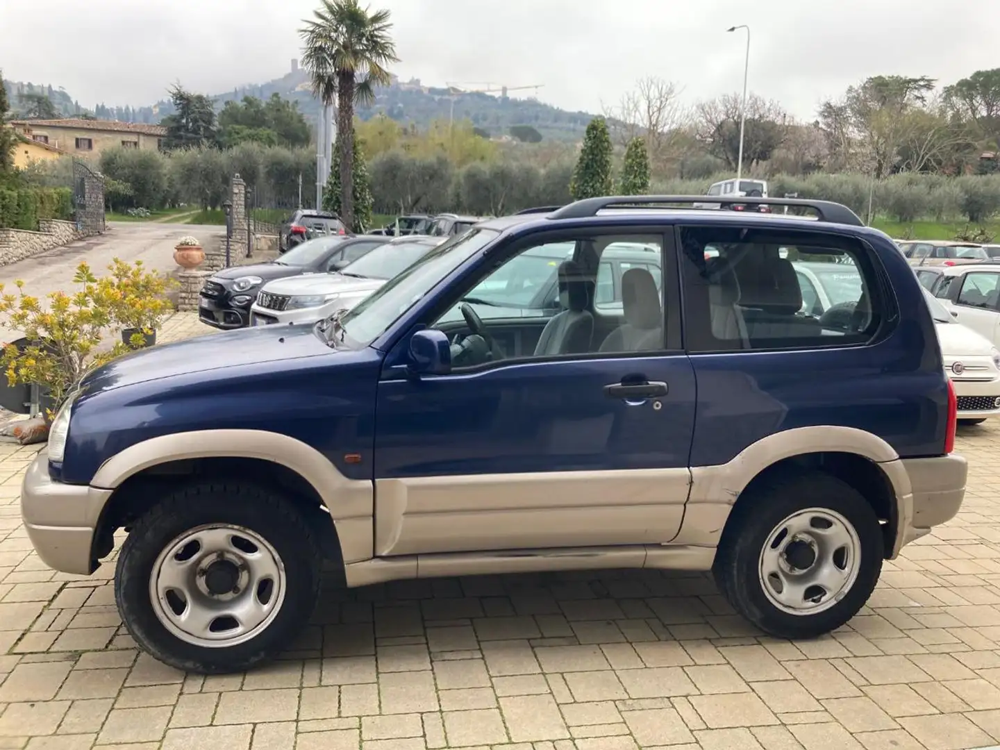 Suzuki Grand Vitara 1.6i 16V cat 3 porte Kék - 2