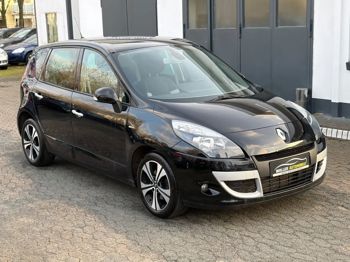 Renault Scenic III 1.6 dCi NAVI / SHZ / PDC Schwarz - 1
