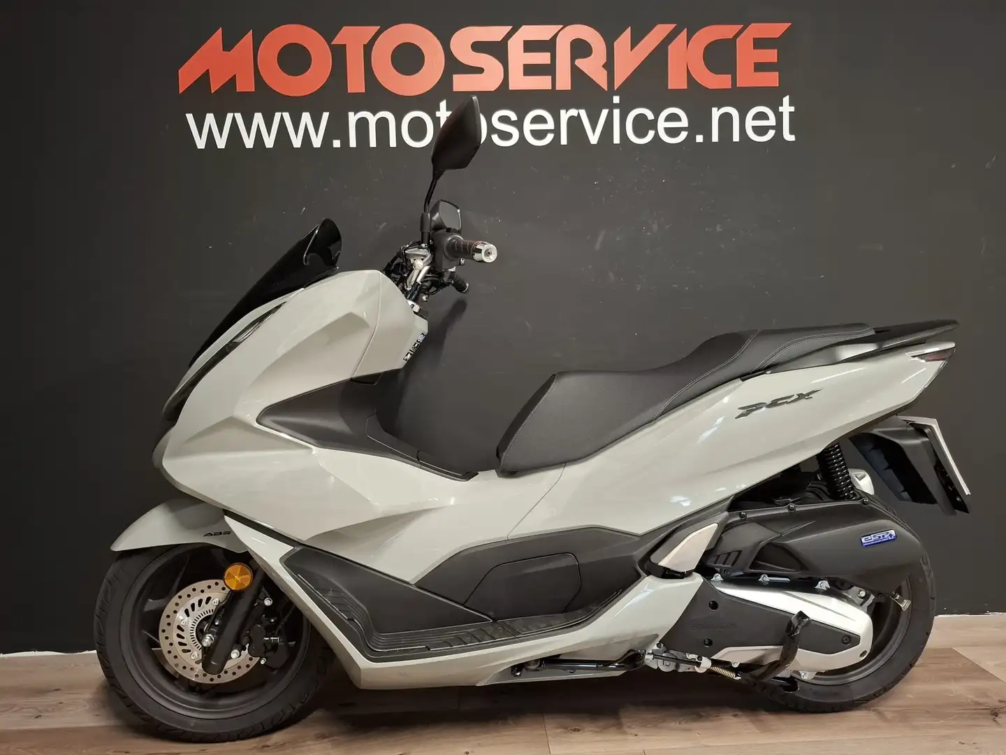 Honda PCX 125 Bianco - 1