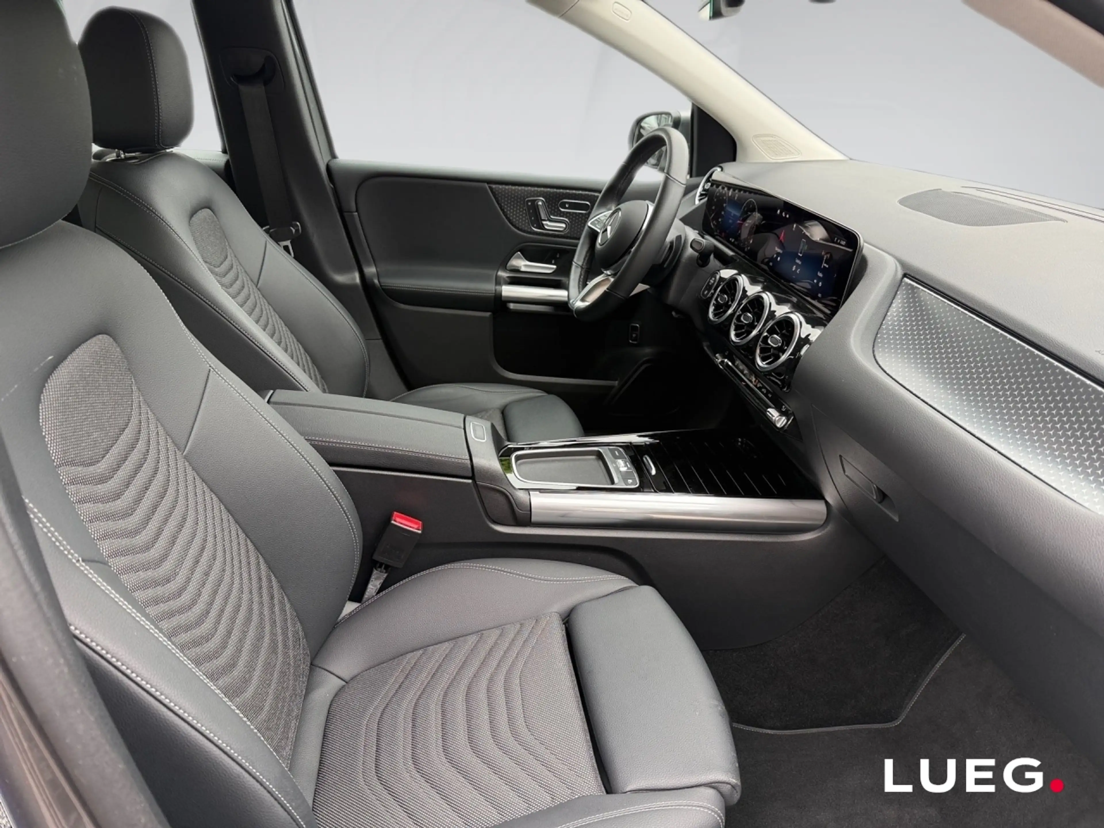 Mercedes-Benz B 220 d PROGRESSIVE+RÜCKFK+MEMORY+LENKRHZ+VERKZ — photo 9