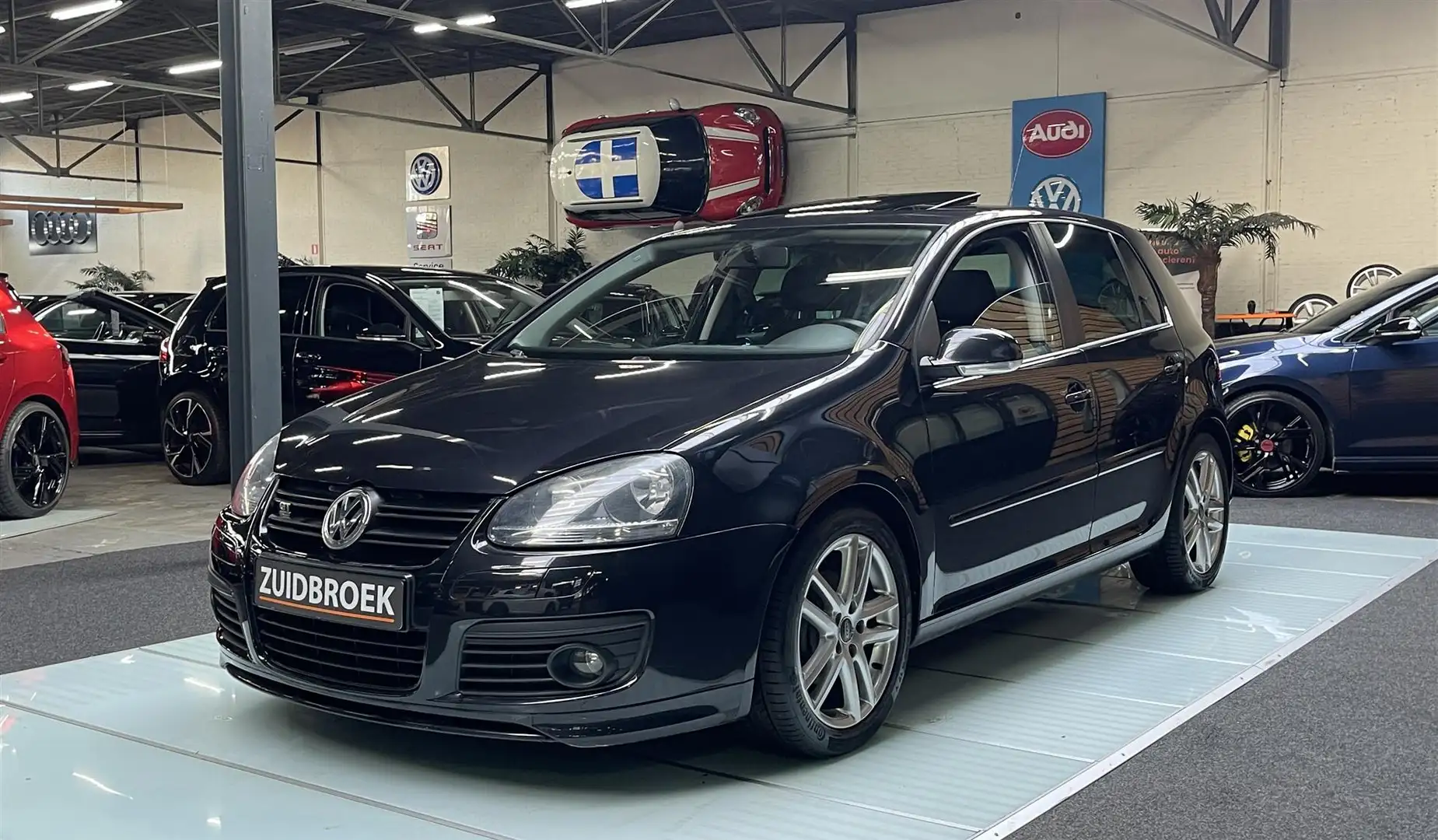 Volkswagen Golf 1.6 GT Unieke auto!! Young timer!! Clima!! Navi!! Nero - 1