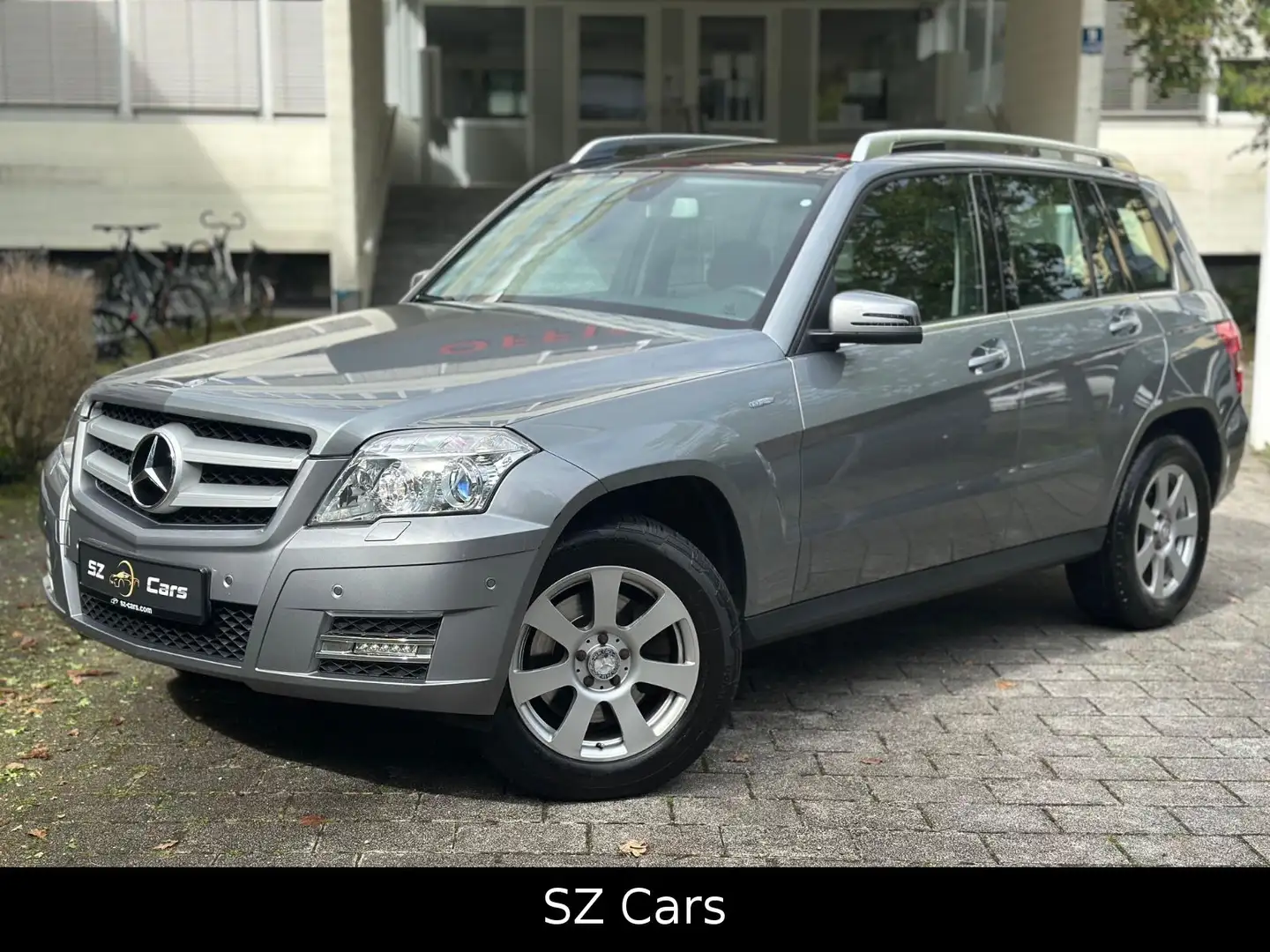 Mercedes-Benz GLK 220 CDI 4Matic*PANO*KEYLESS*AUT*RFK*NAVI Silber - 1