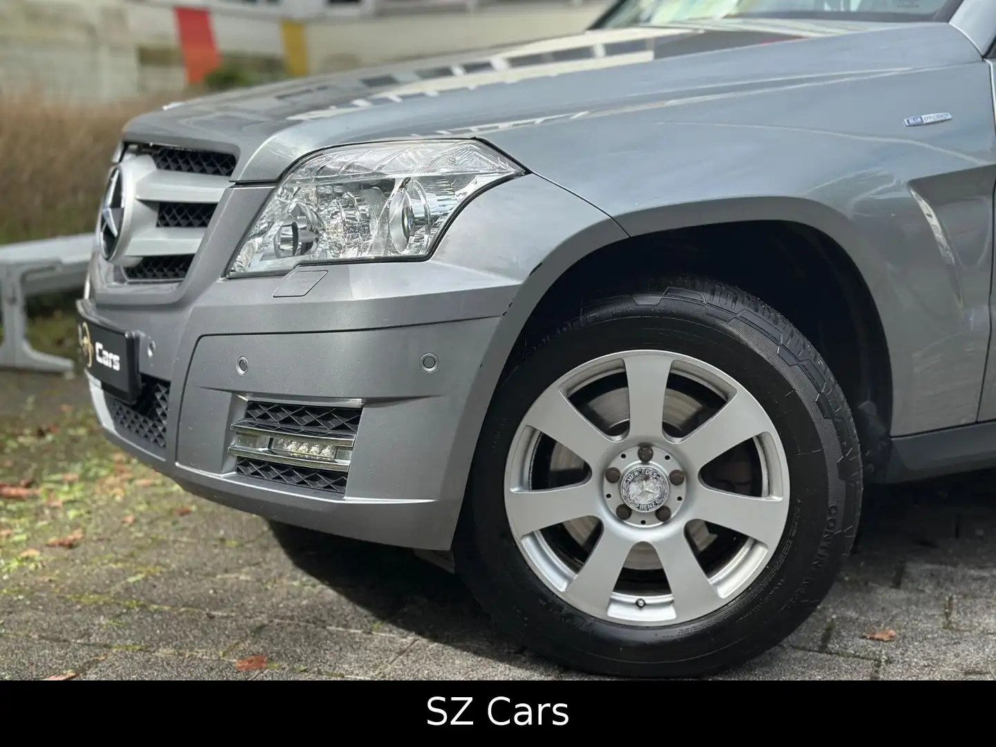 Mercedes-Benz GLK 220 CDI 4Matic*PANO*KEYLESS*AUT*RFK*NAVI Silber - 2