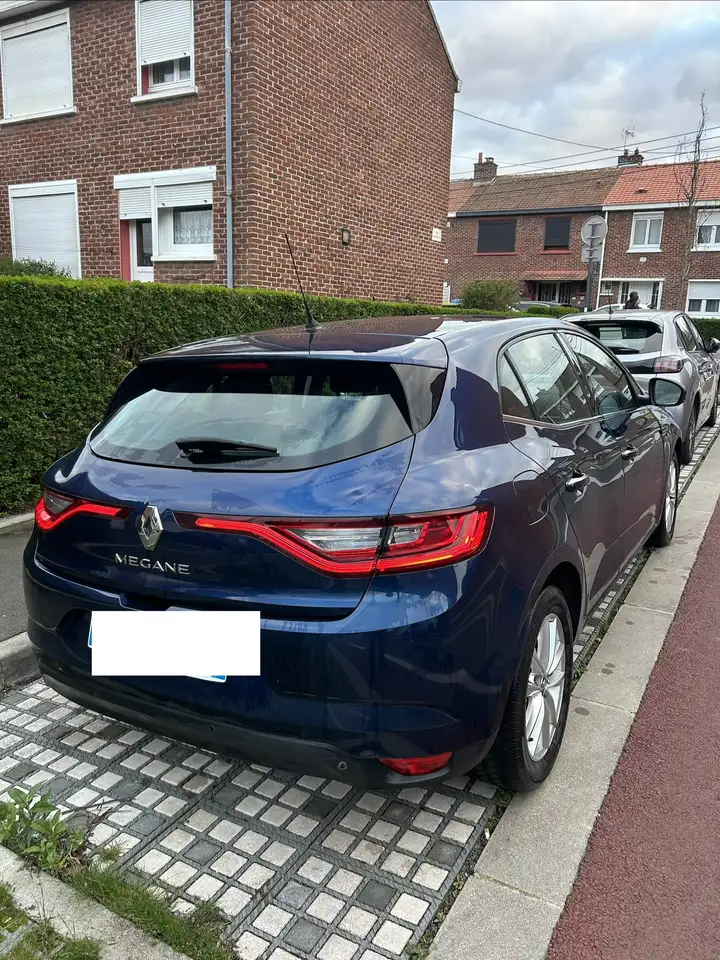 Renault Megane MÃ©gane IV Berline dCi 110 Energy Zen