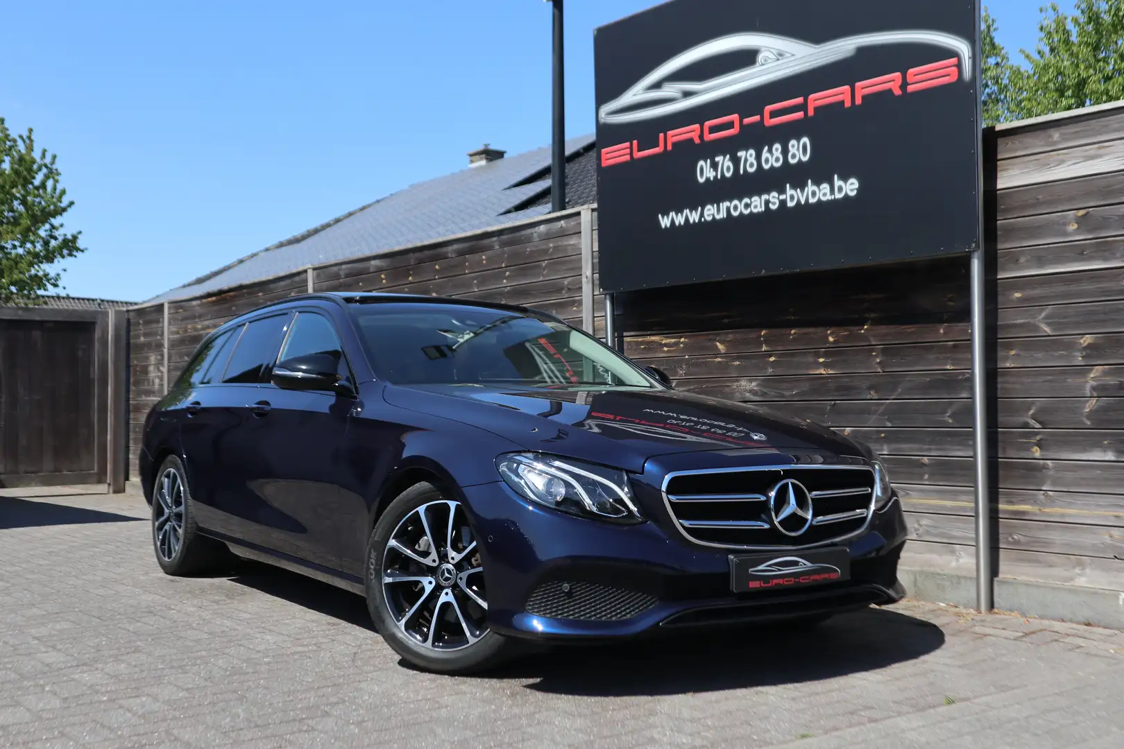 Mercedes-Benz E 220 d Aut.Night/head-up/360°/Pano/Leder/Trekhaak/ Blauw - 1