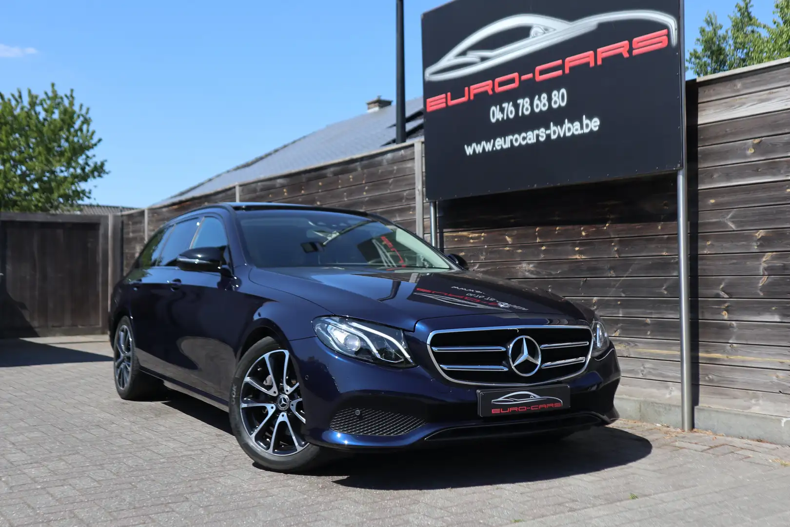 Mercedes-Benz E 220 d Aut.Night/head-up/360°/Pano/Leder/Trekhaak/ Bleu - 1