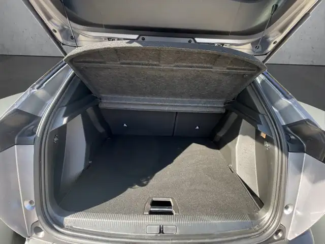 Peugeot 2008 view 7