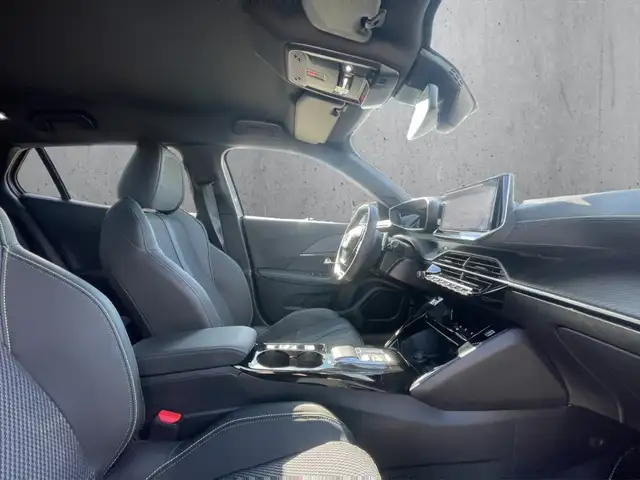 Peugeot 2008 view 13