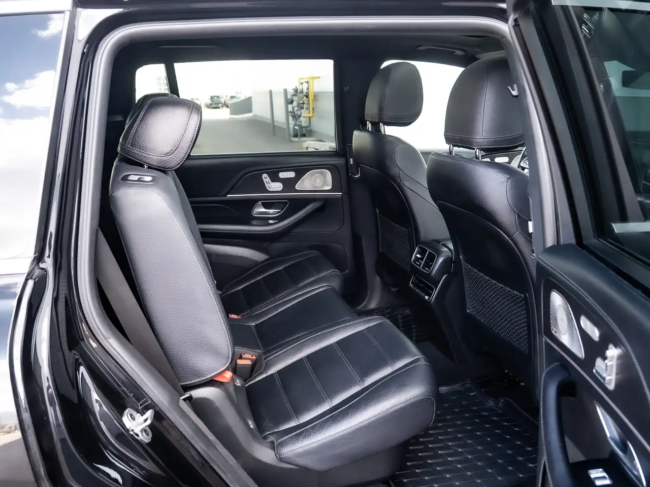 Mercedes-Benz GLS снимка Mercedes-Benz GLS