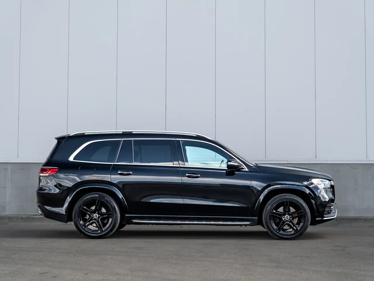Mercedes-Benz GLS снимка Mercedes-Benz GLS