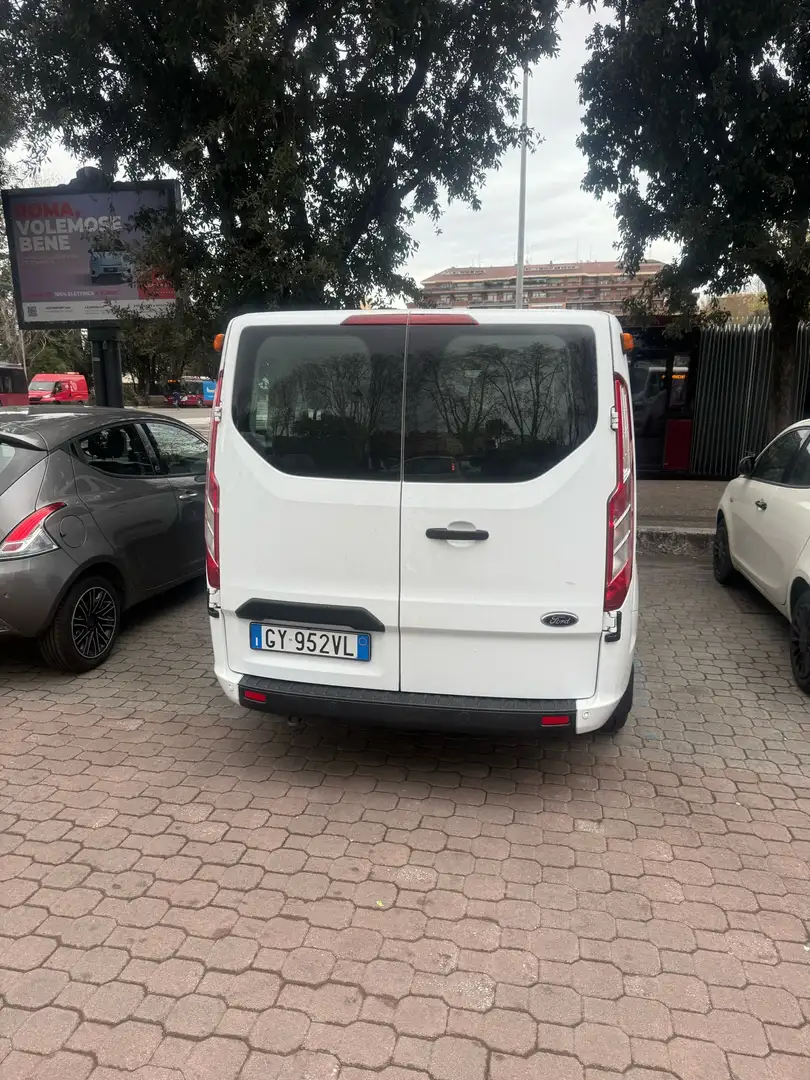 Ford Transit Custom 9 posti - 2