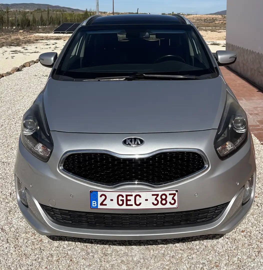 Kia Carens 1.7 CRDI Fusion. Toit Pano. Att.Rem. CT OK, Argent - 2