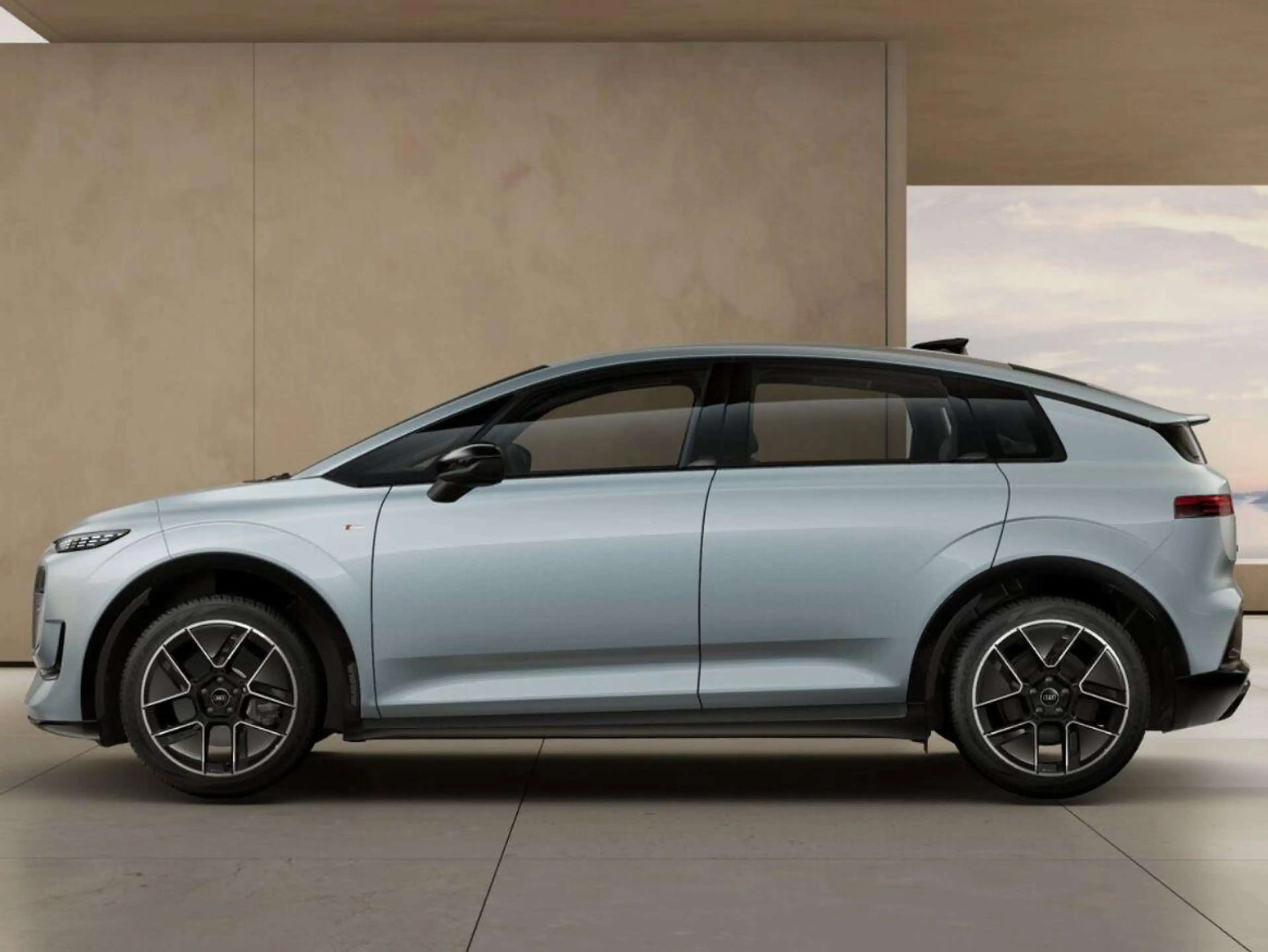 Audi A2 e-tron Launch series pro e-tron 59 kWh 170 kW / 231 PK SU — photo 2
