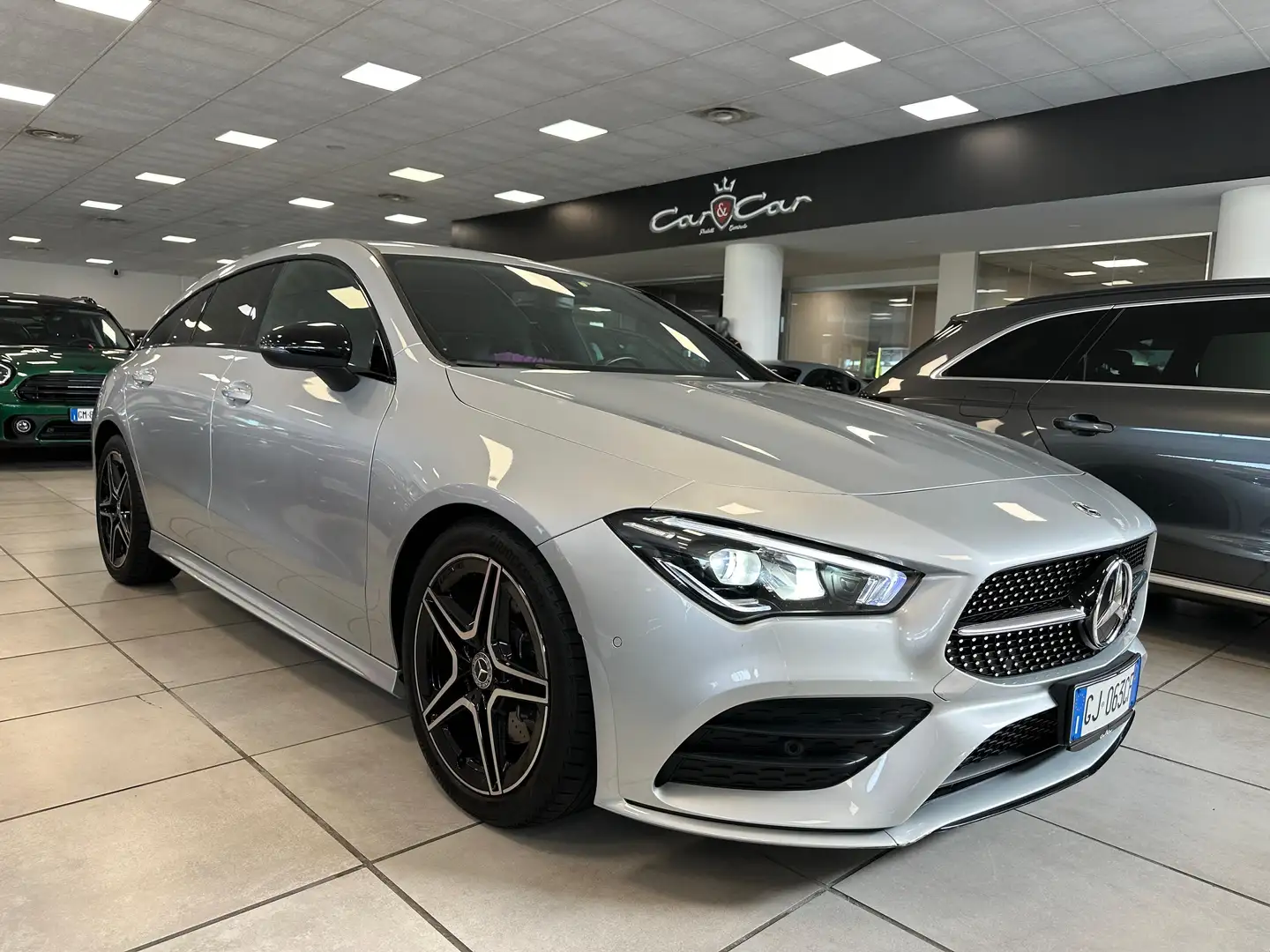 Mercedes-Benz CLA 200 d Shooting Brake Premium auto Argento - 1