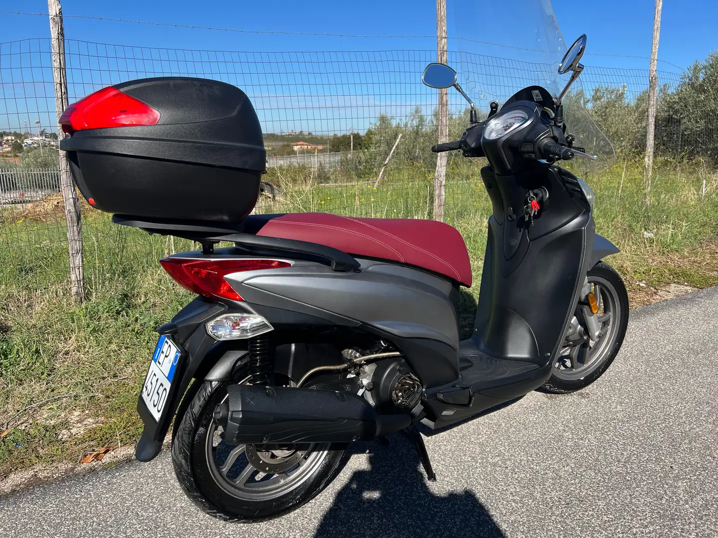 Kymco People One Grijs - 2