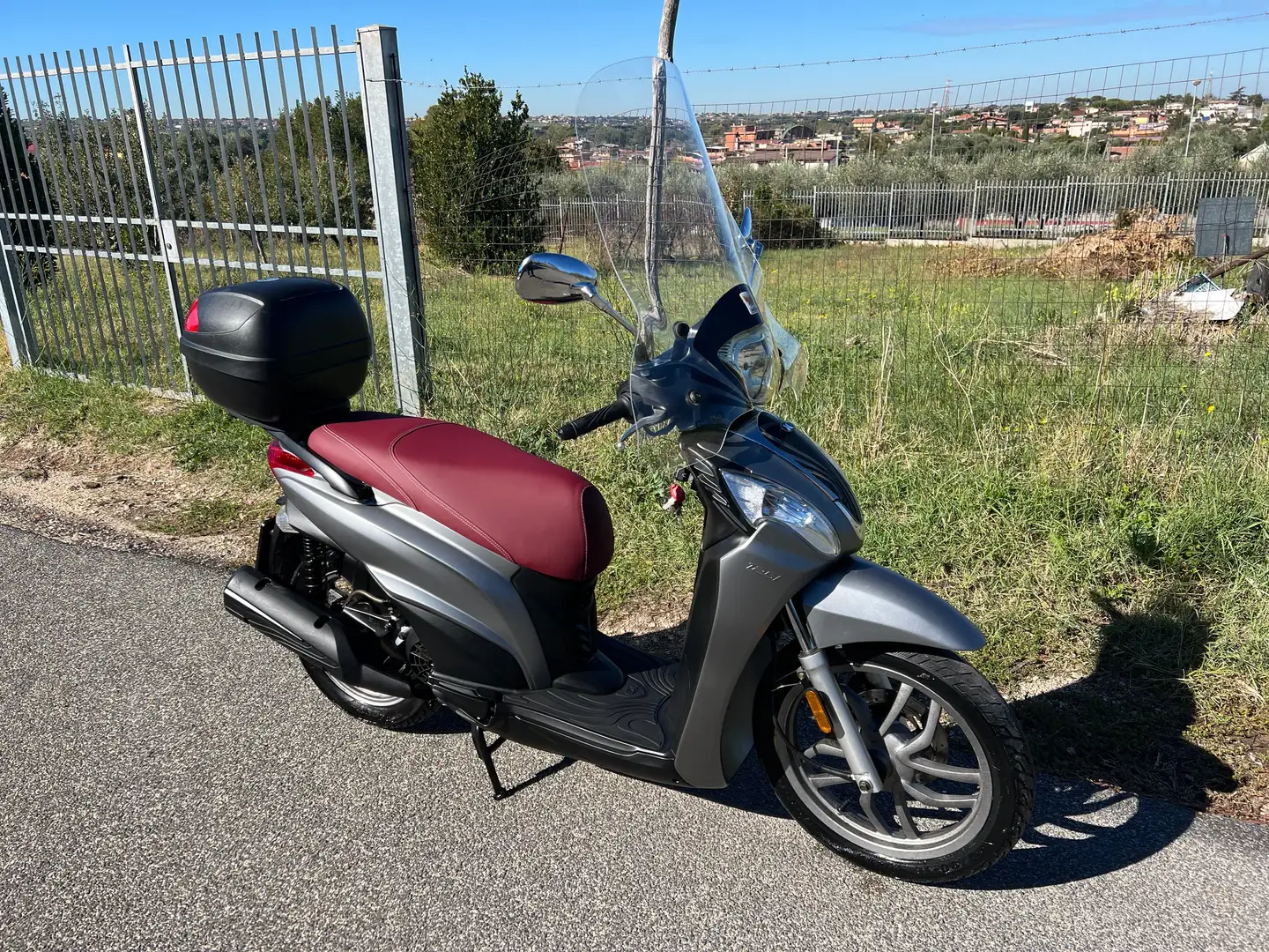 Kymco People One Grijs - 1