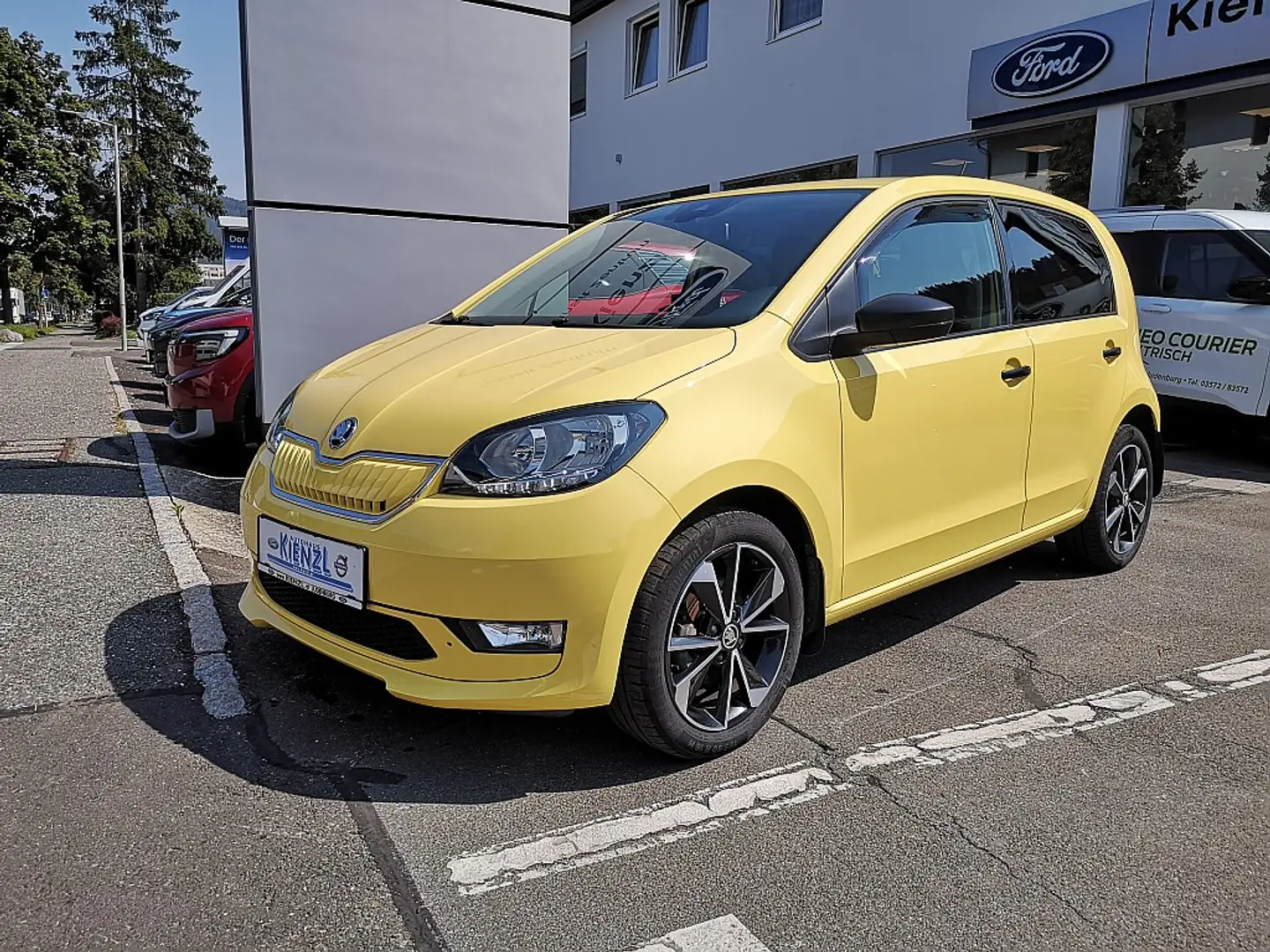 Skoda Citigo e iV Ambition Желтый - 1